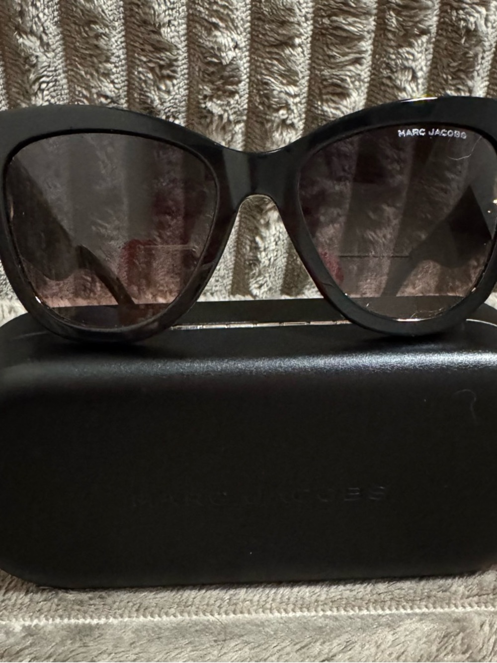 Marc Jacobs Signature Black women’s Sunglasses BNIC